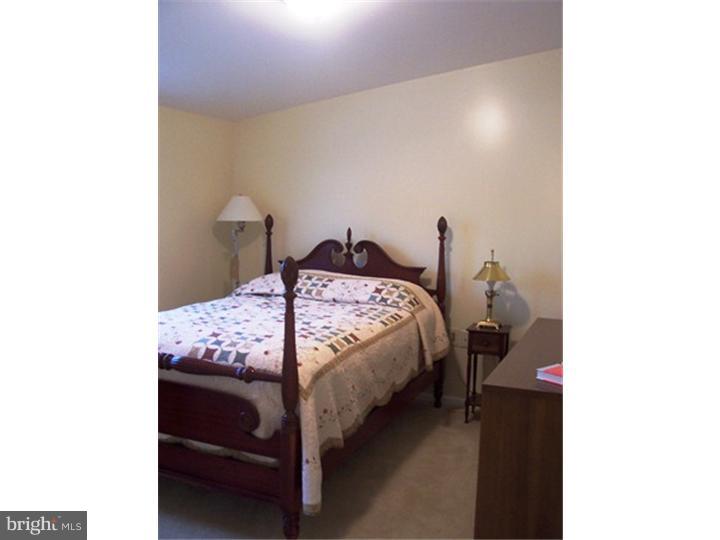 4986 Lehigh Road Easton, PA 18040 - Photo 8 of 14 Gallery Image 8