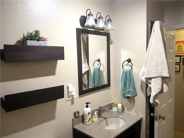 $205,000 | 40 10th Street, Chillicothe, MO 64601