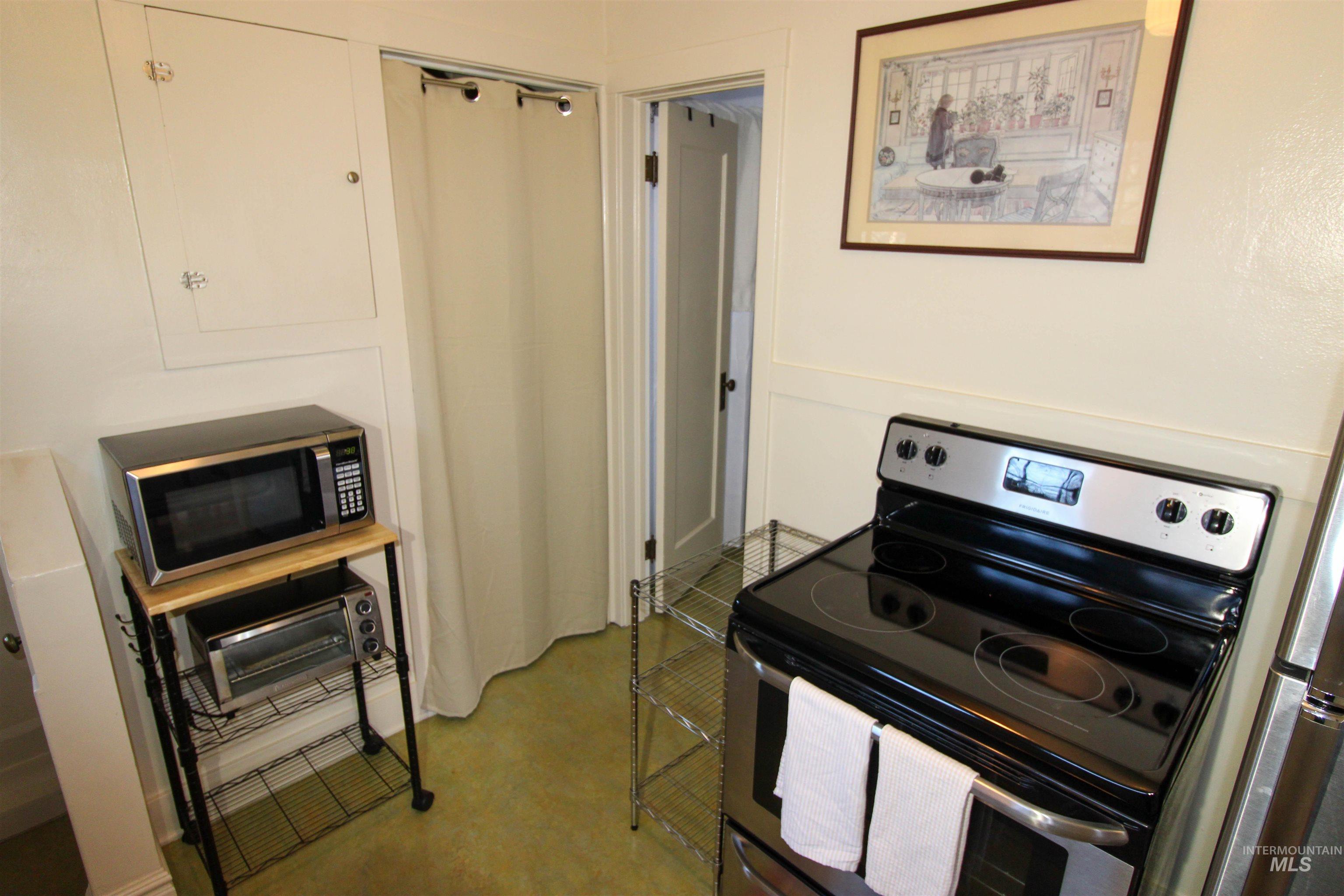 2551 West Hill Road Boise, ID 83702 - Photo 13 of 24 Kitchen featuring stainless steel appliances and finished concrete floors