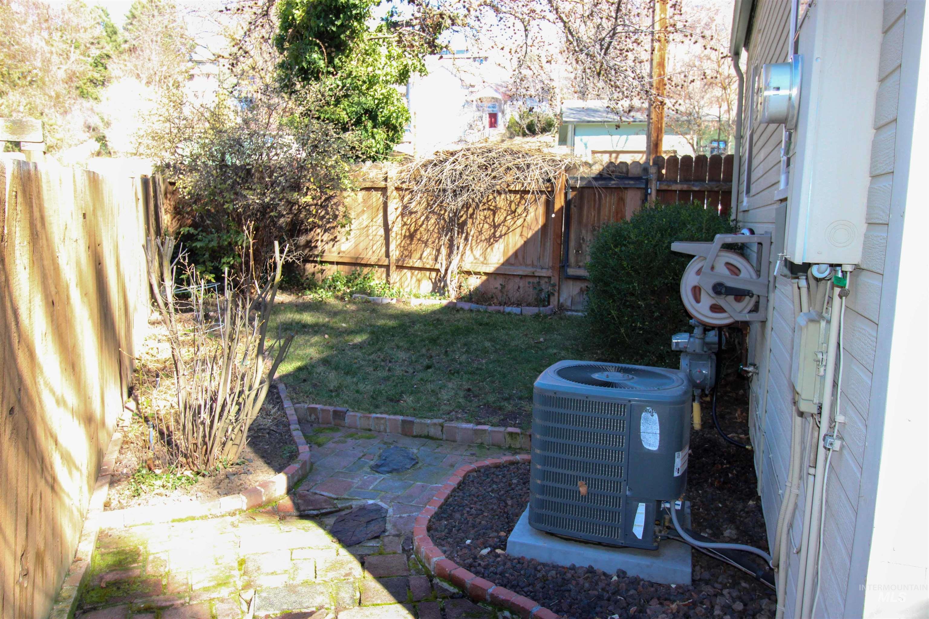 2551 West Hill Road Boise, ID 83702 - Photo 19 of 24 View of fenced backyard