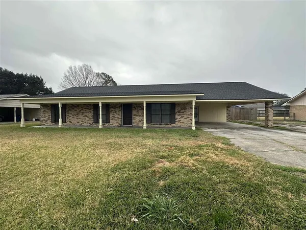 $200,000 | 519 Magnolia Drive, Jennings, LA 70546