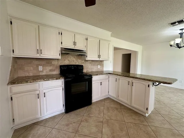 $210,000 | 519 Magnolia Drive, Jennings, LA 70546