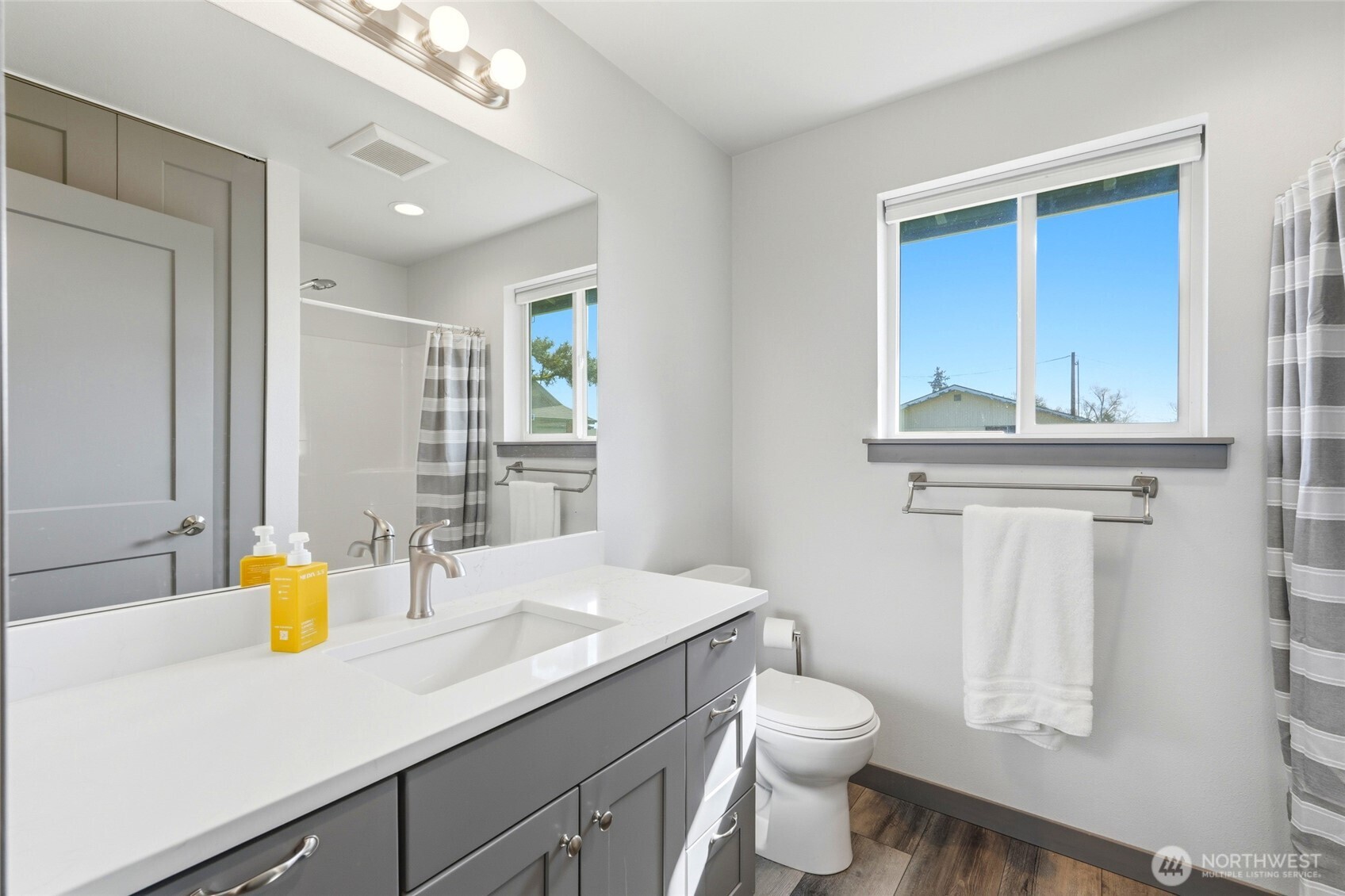 8114 Riverview Road Snohomish, WA 98290 - Photo 11 of 19