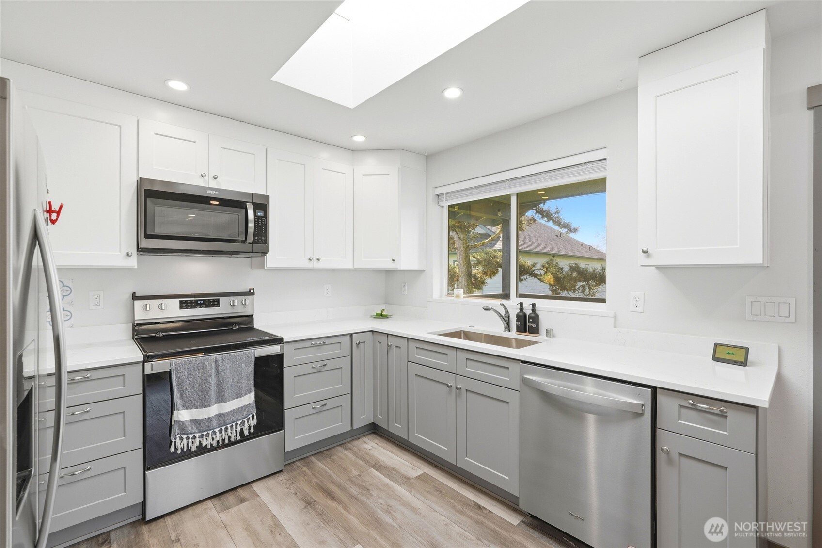 8114 Riverview Road Snohomish, WA 98290 - Photo 9 of 19