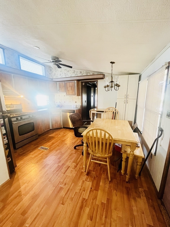 103 Edbert Street Chicopee, MA 01020 - Photo 3 of 9 Gallery Image 3