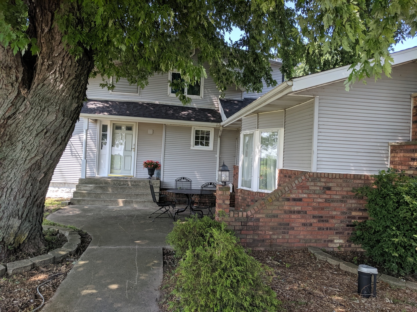 6479 South 2500E Road St. Anne, IL 60964 - Photo 2 of 47