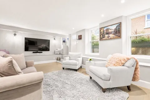 $1,825,000 | 194 West Brookline Street, Unit 1, Boston, MA 02118