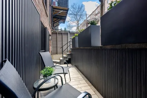 $1,825,000 | 194 West Brookline Street, Unit 1, Boston, MA 02118