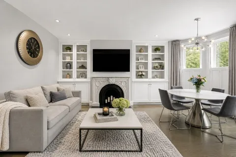 $1,825,000 | 194 West Brookline Street, Unit 1, Boston, MA 02118