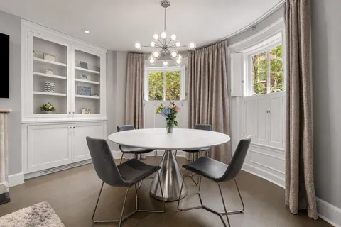 $1,825,000 | 194 West Brookline Street, Unit 1, Boston, MA 02118