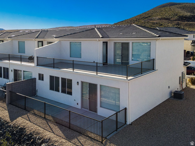 2072 W. 320 S. Hurricane, UT 84737 - Photo 3 of 46 Beautiful outdoor living spaces!