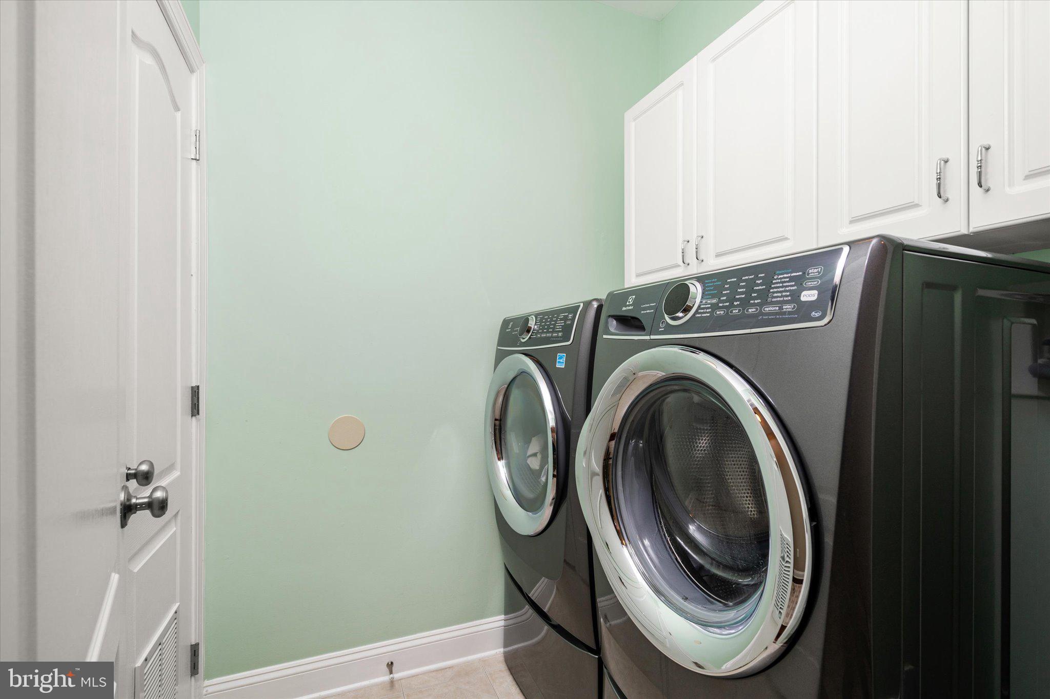 4 Monaco Drive Hamilton, NJ 08691 - Photo 23 of 39 Main Level Laundry