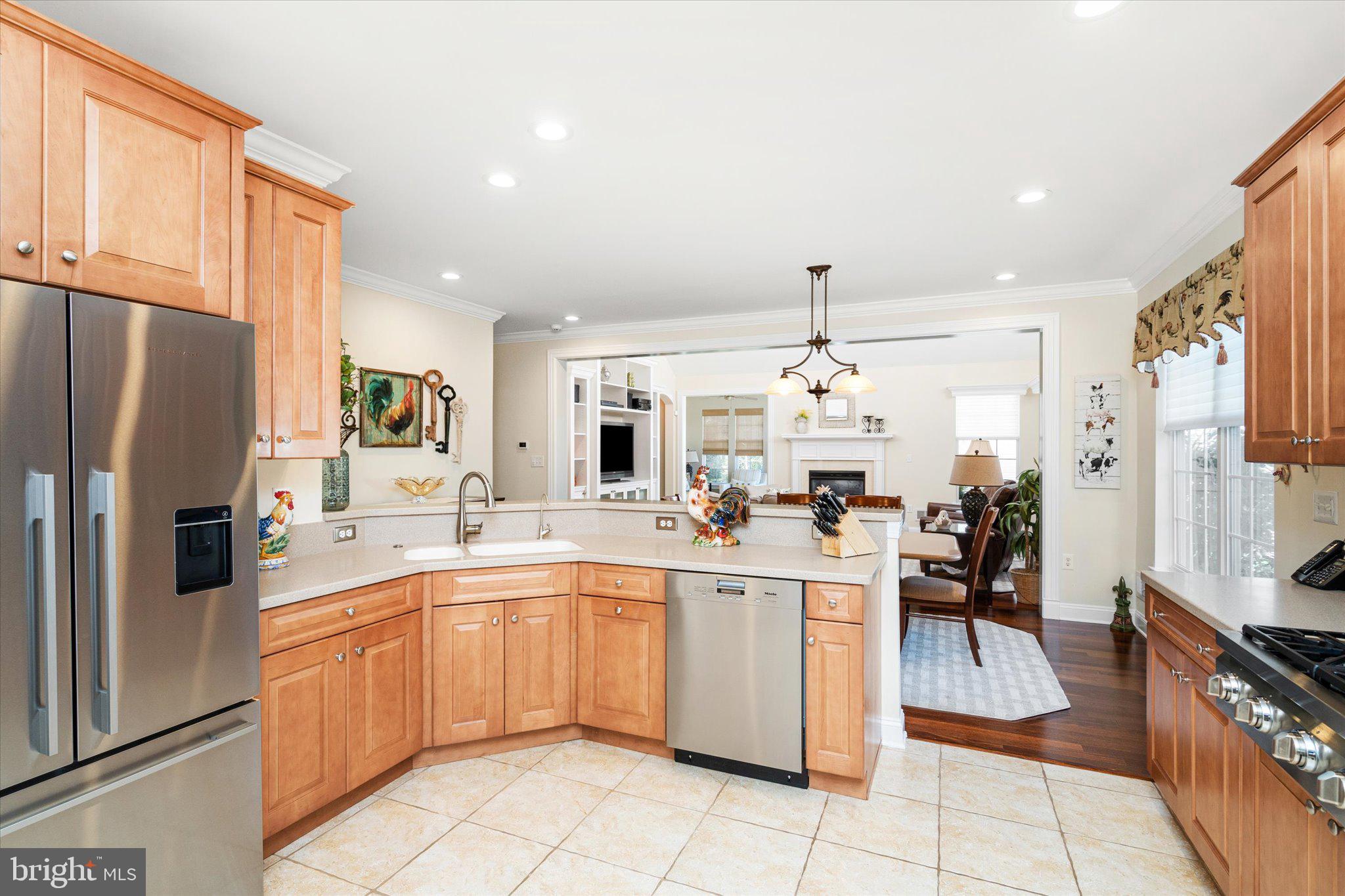 4 Monaco Drive Hamilton, NJ 08691 - Photo 8 of 39 Kitchen