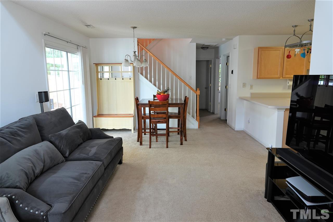 5525 Golden Moss Trail Raleigh, NC 27613 - Photo 3 of 27