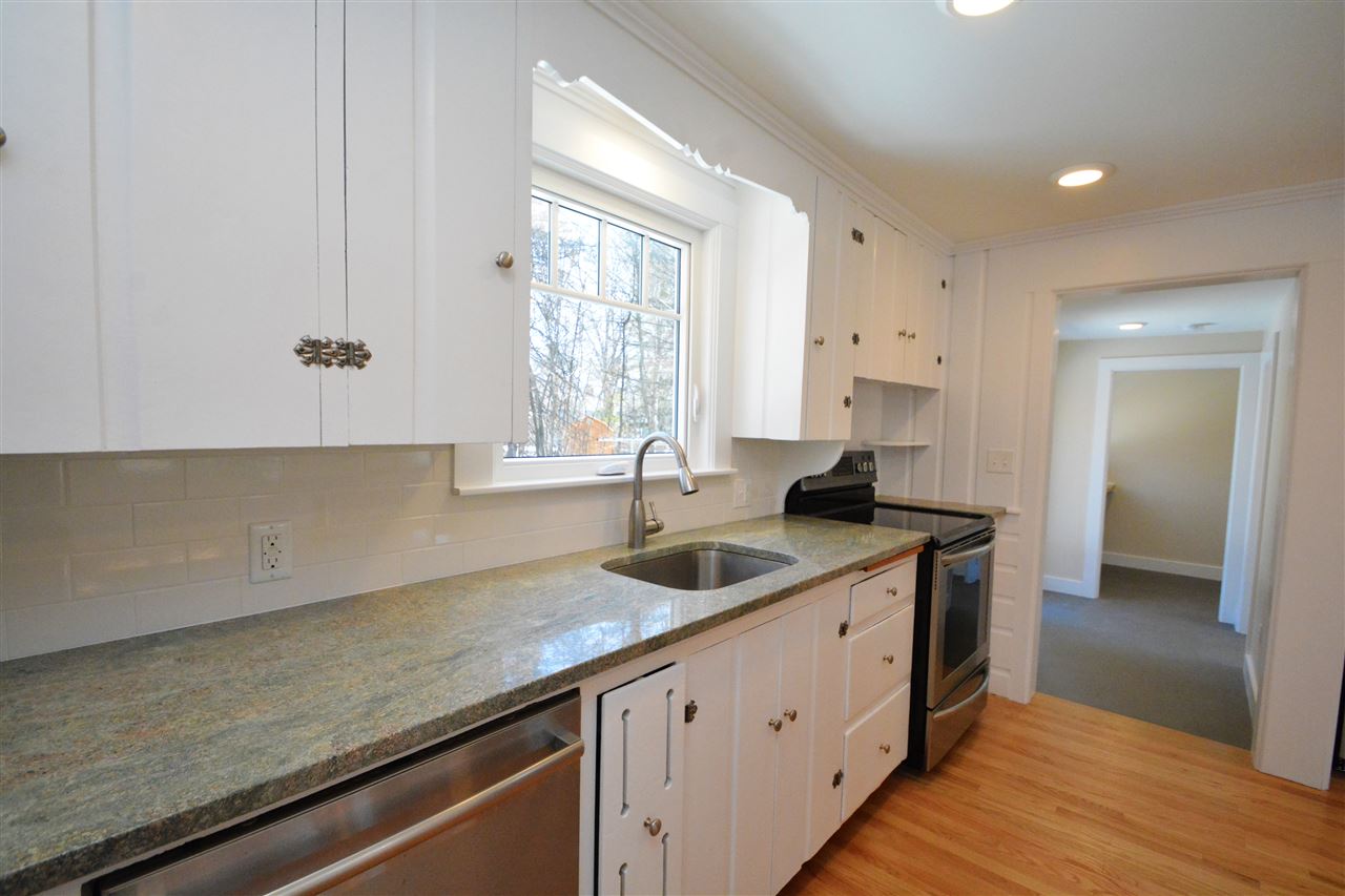 7 Valentine Hill Road Durham, NH 03824 - Photo 11 of 40