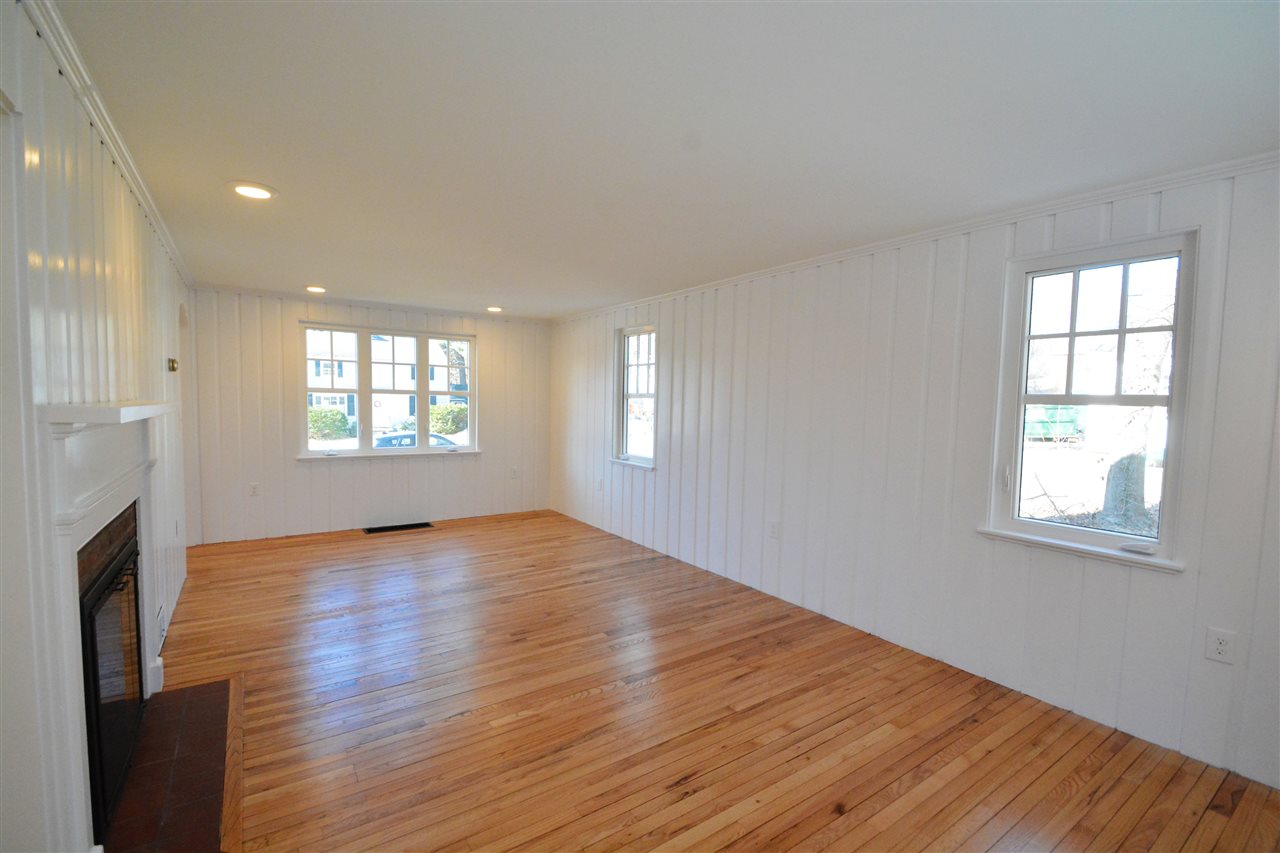 7 Valentine Hill Road Durham, NH 03824 - Photo 23 of 40