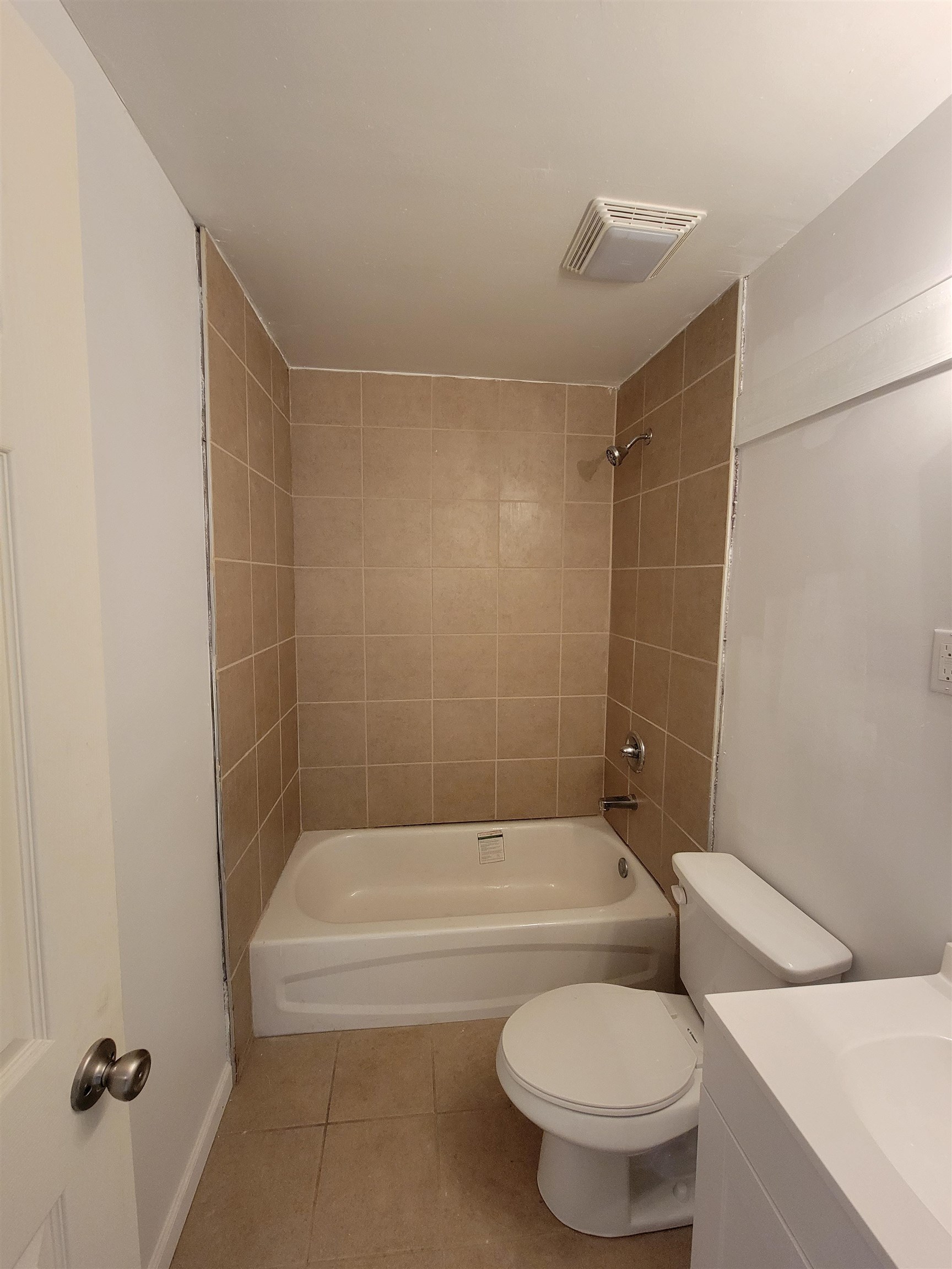 136 North Street Mobile, AL 36610 - Photo 6 of 13