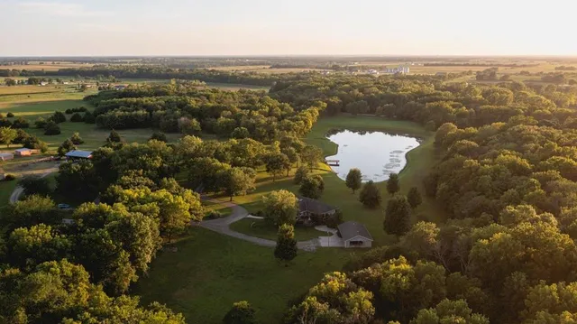 $838,847 | 3813 Utah Terrace, Wellsville, KS 66092