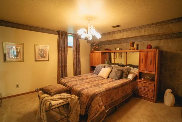 $838,847 | 3813 Utah Terrace, Wellsville, KS 66092