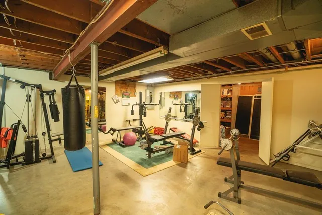 $838,847 | 3813 Utah Terrace, Wellsville, KS 66092