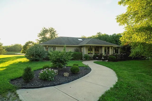 $838,847 | 3813 Utah Terrace, Wellsville, KS 66092
