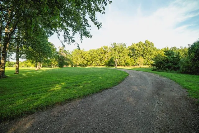 $838,847 | 3813 Utah Terrace, Wellsville, KS 66092