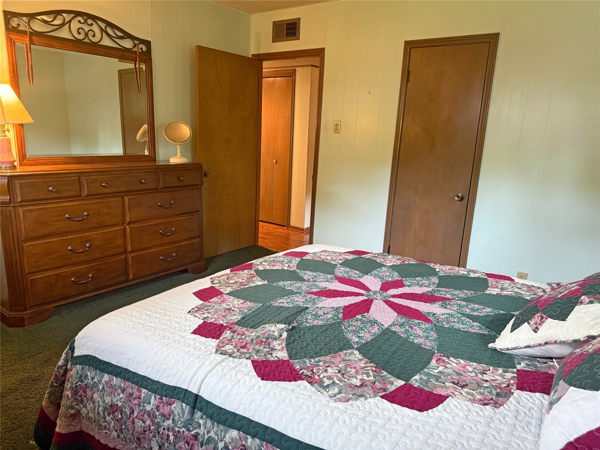 192 Sam Houston Loop Point Blank, TX 77364 - Photo 19 of 42 Primary bedroom