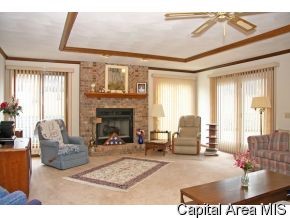 3812 West Bluffs Road Springfield, IL 62711 - Photo 5 of 12
