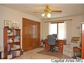 3812 West Bluffs Road Springfield, IL 62711 - Photo 8 of 12