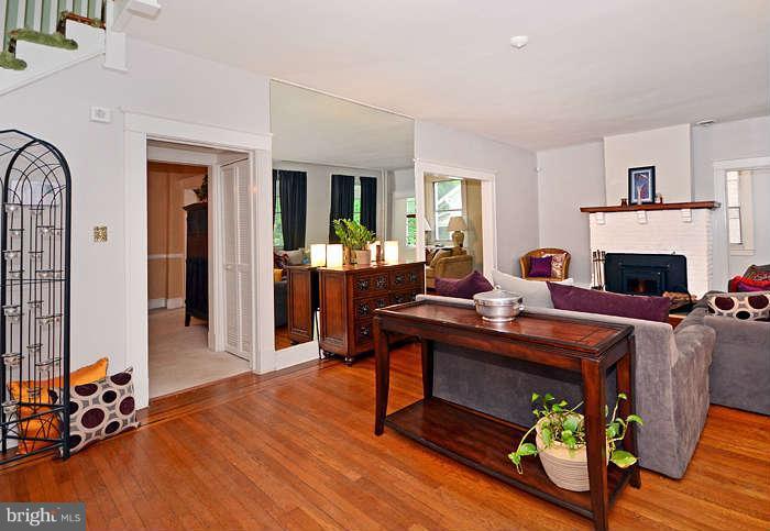 2321 Monticello Road Baltimore, MD 21216 - Photo 1 of 21 Living Room