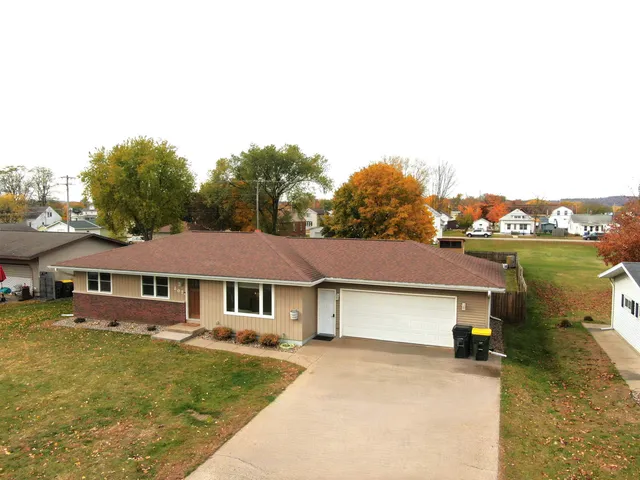 $299,900 | 207 North Dousman Street, Prairie du Chien, WI 53821