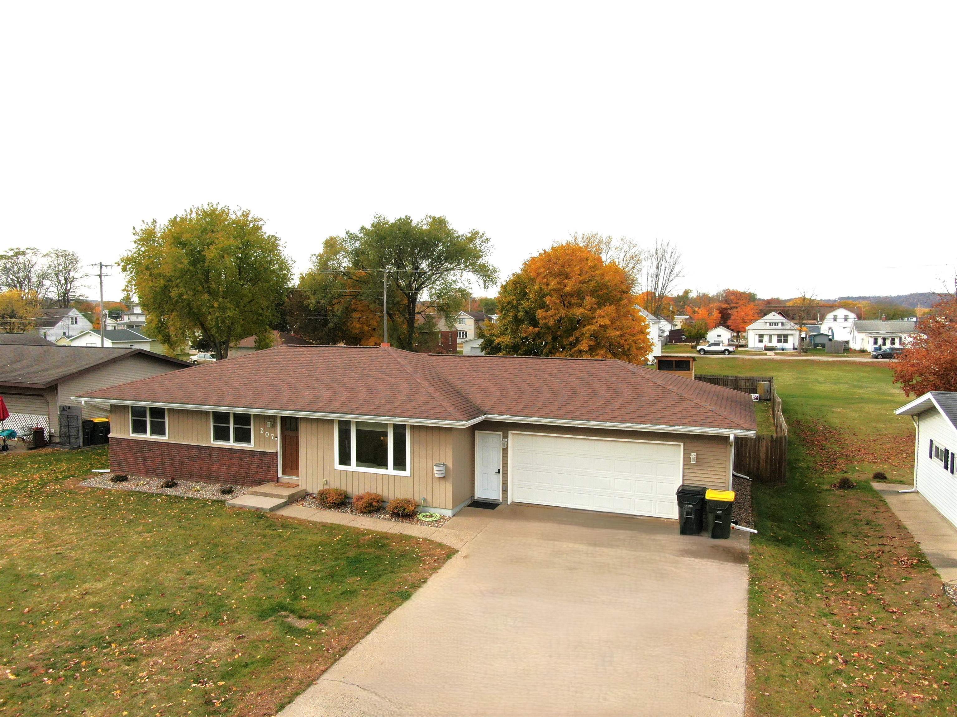 207 North Dousman Street Prairie du Chien, WI 53821 - Photo 1 of 39