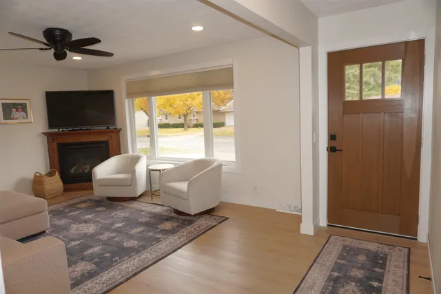 $299,900 | 207 North Dousman Street, Prairie du Chien, WI 53821