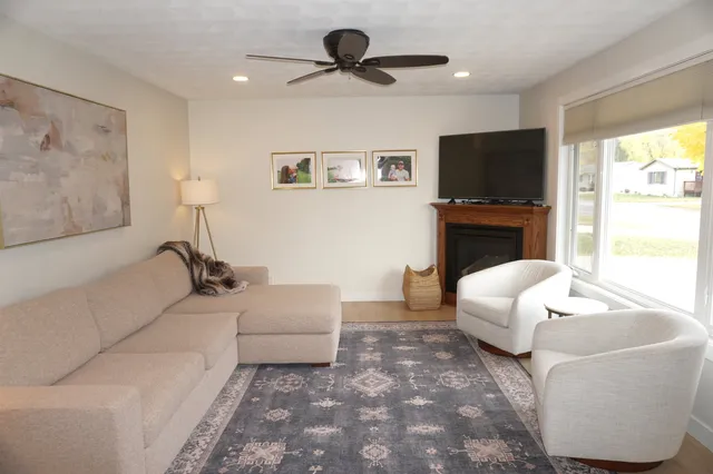 $299,900 | 207 North Dousman Street, Prairie du Chien, WI 53821