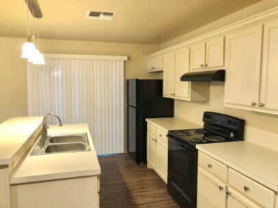 2117 14th Street, Unit A Lubbock, TX 79401 - Photo 3 of 11 3