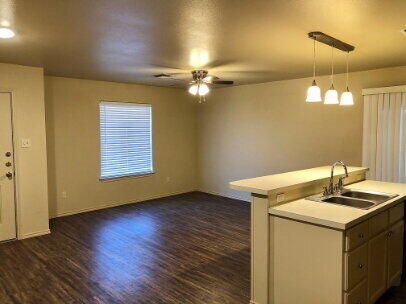 2117 14th Street, Unit A Lubbock, TX 79401 - Photo 4 of 11 4
