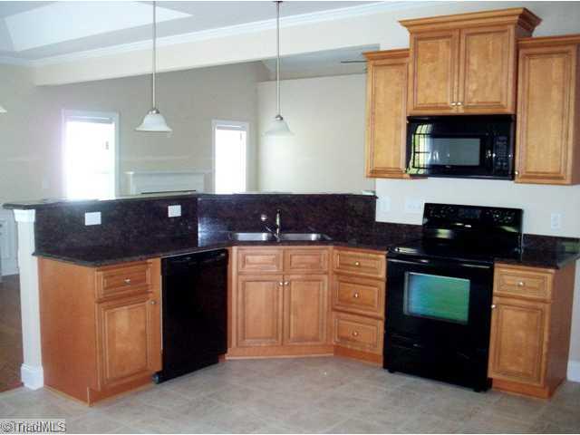 6320 Ridge Haven Road Greensboro, NC 27410 - Photo 5 of 15 Kitchen.