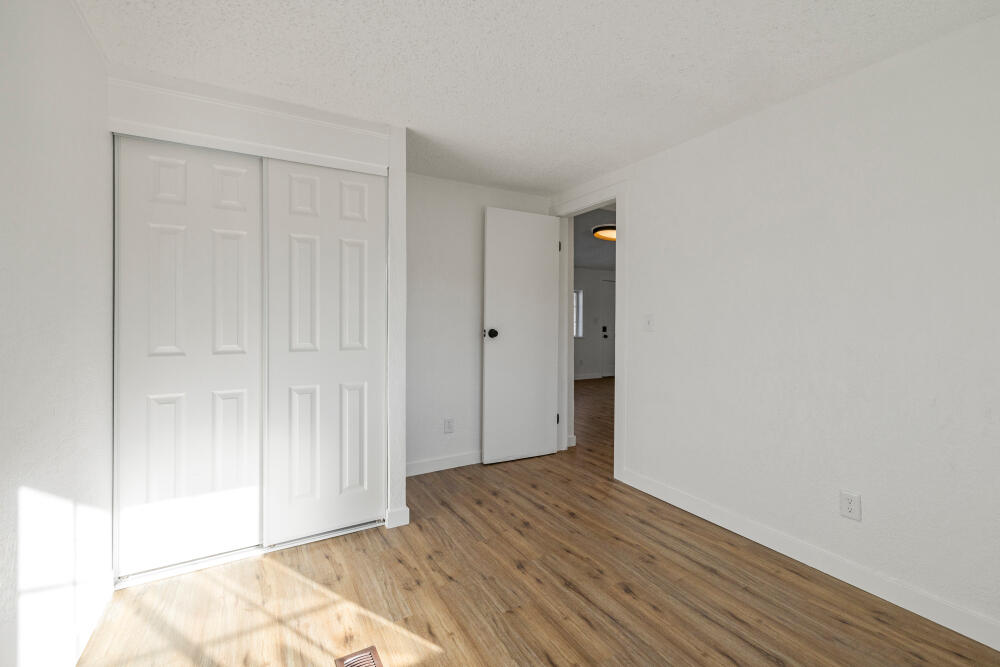 214 Gage Road Klamath Falls, OR 97601 - Photo 23 of 33 214GageRd-21