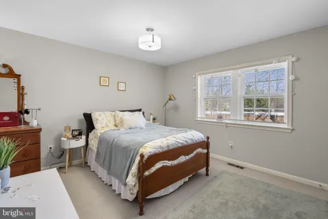 $874,900 | 4843 Willett Parkway, Unit 83, Chevy Chase, MD 20815