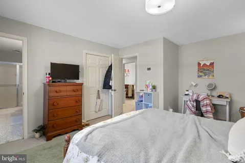 $874,900 | 4843 Willett Parkway, Unit 83, Chevy Chase, MD 20815