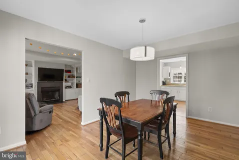 $874,900 | 4843 Willett Parkway, Unit 83, Chevy Chase, MD 20815