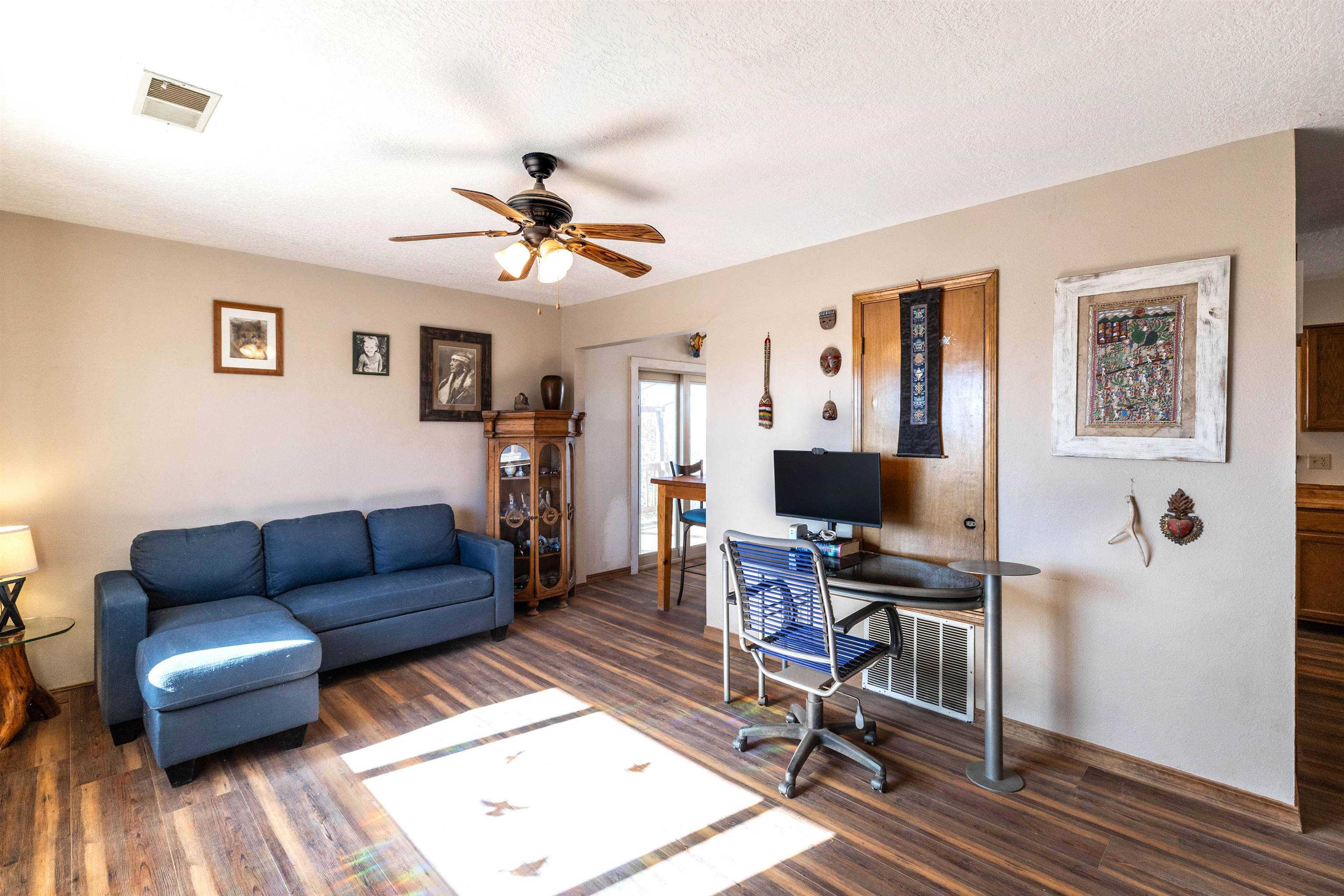 224 Lower Las Colonias Road El Prado, NM 87529 - Photo 5 of 32 Gallery Image 5