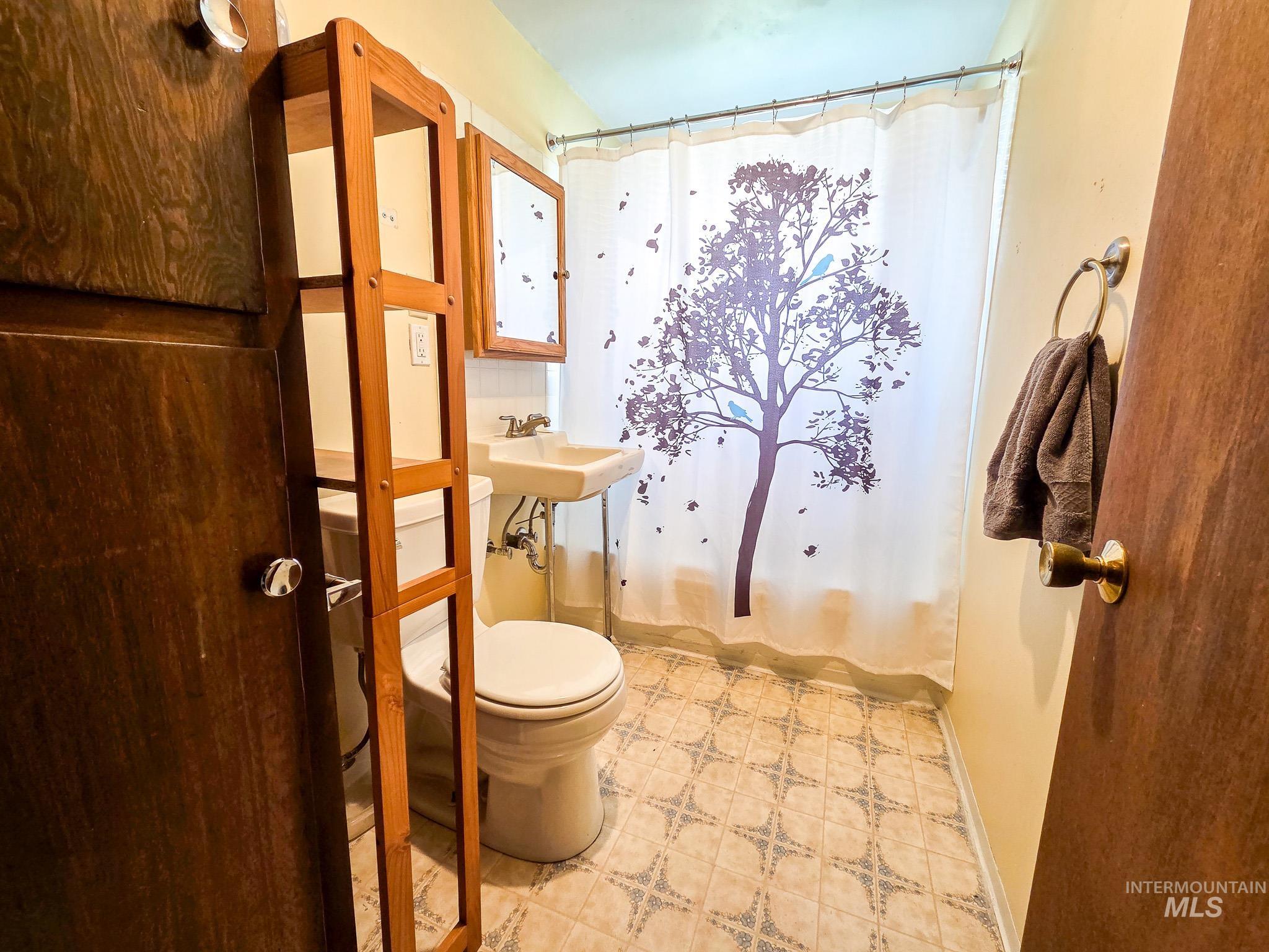 1043 Arlington Street Pomeroy, WA 99347 - Photo 13 of 32