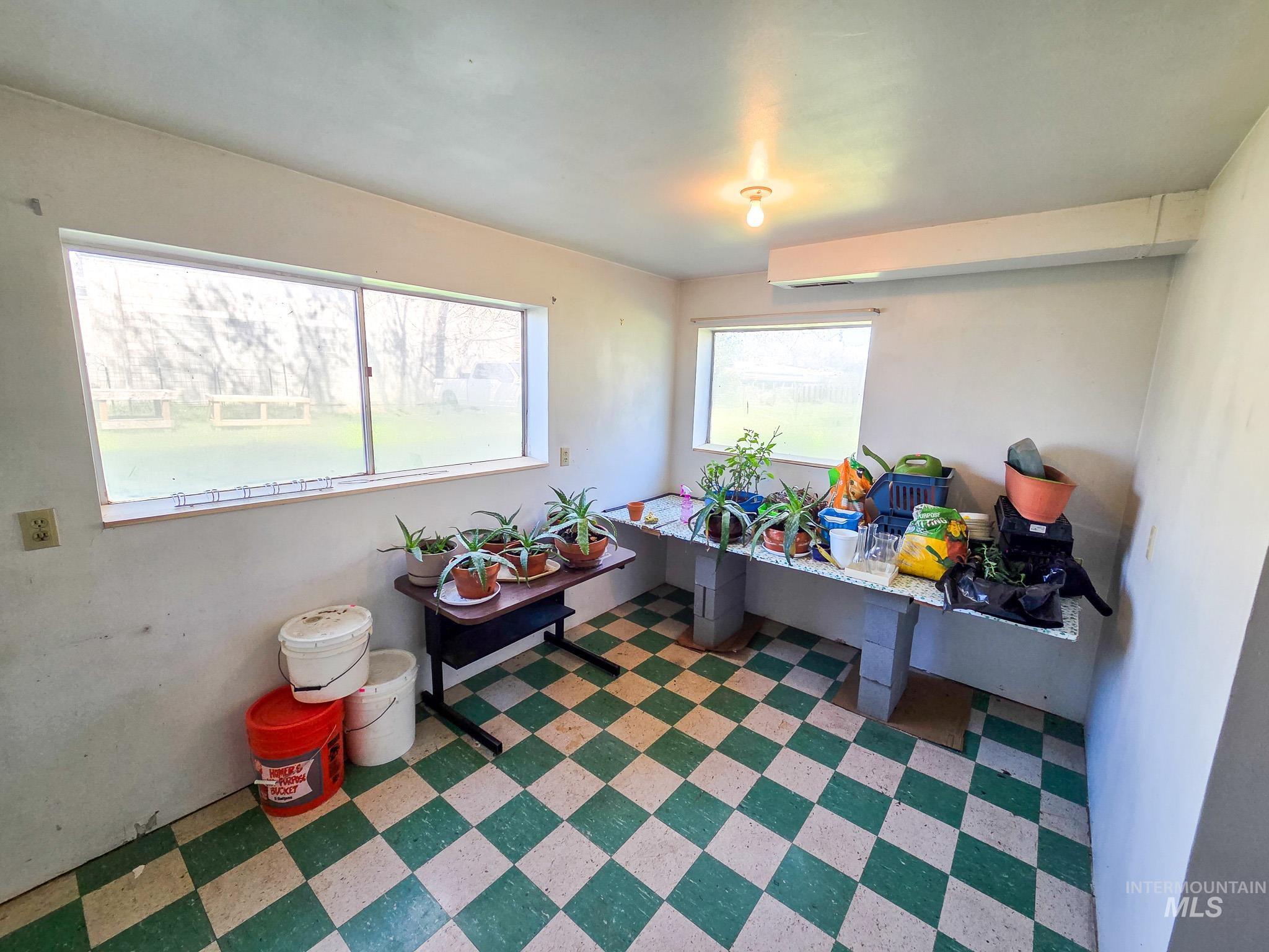 1043 Arlington Street Pomeroy, WA 99347 - Photo 16 of 32