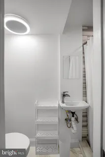 $2,490 | 1828 California Street Northwest, Unit B, Washington, DC 20009