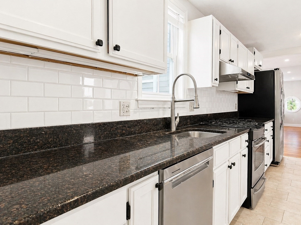 19 Prospect Street, Unit 19 Newton, MA 02465 - Photo 4 of 18