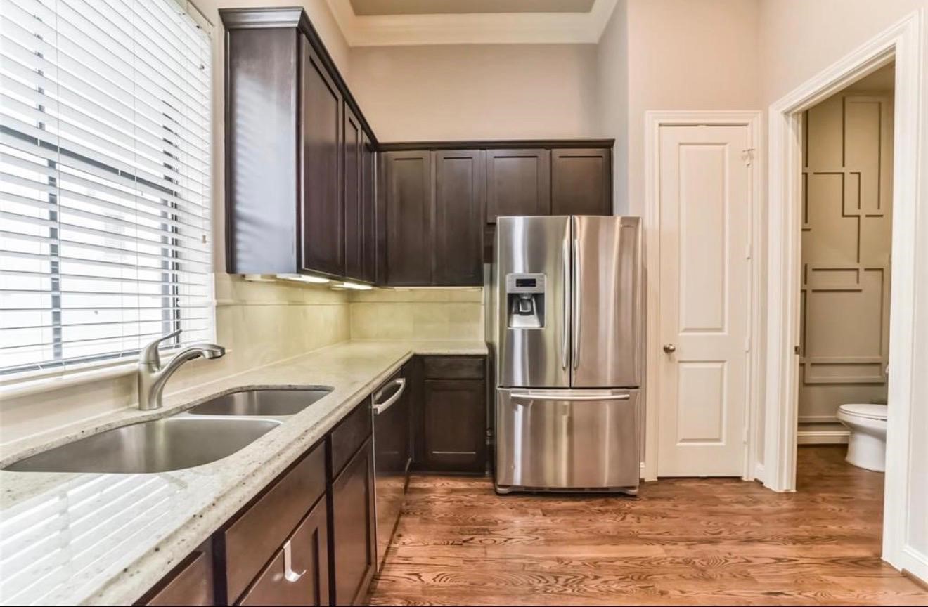 9642 Knight Road Houston, TX 77045 - Photo 18 of 26