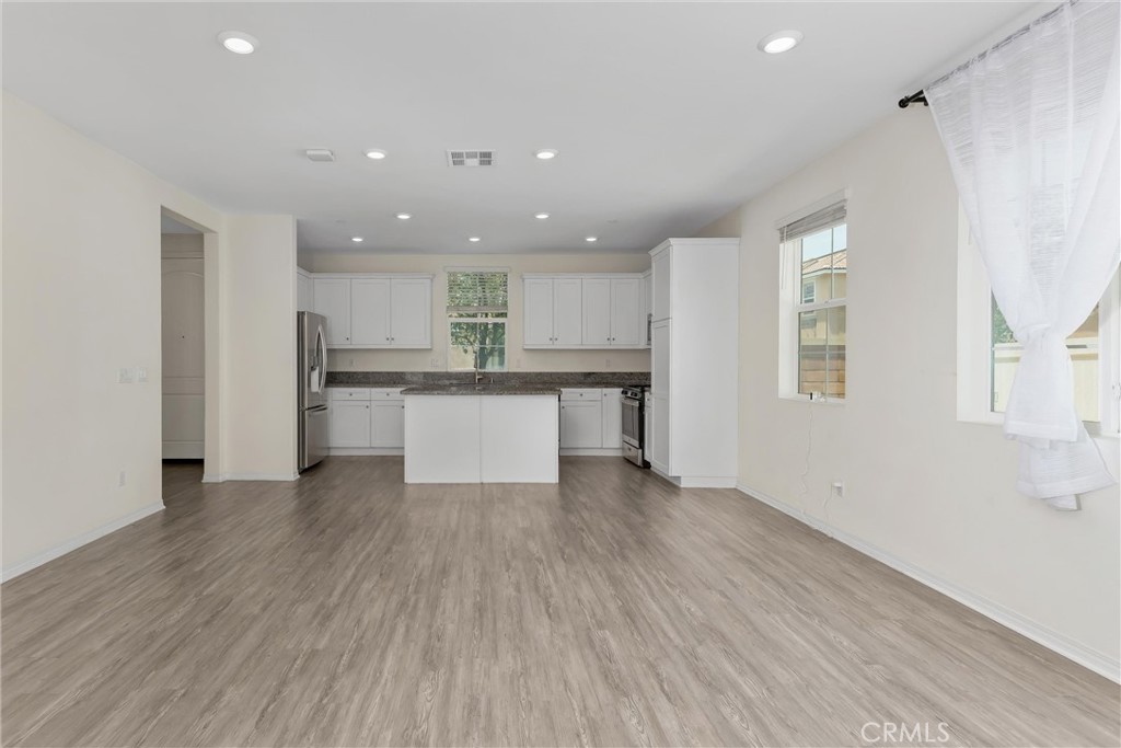 7947 Cold Creek Street Riverside, CA 92507 - Photo 8 of 34
