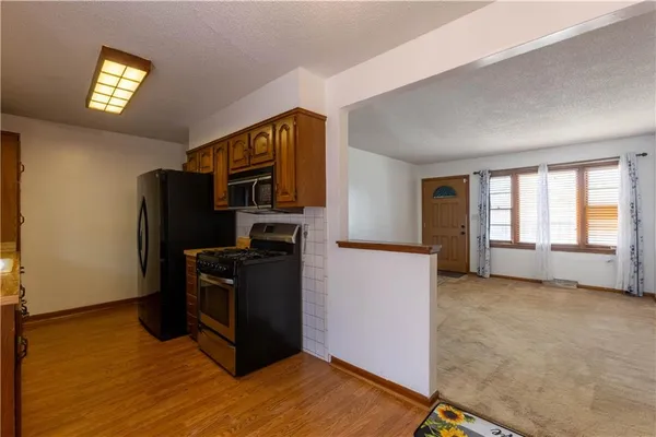 $195,000 | 3339 South Vermont Avenue, Independence, MO 64052