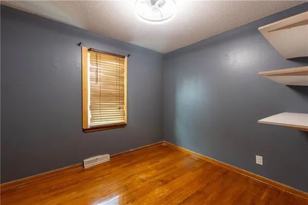 $195,000 | 3339 South Vermont Avenue, Independence, MO 64052